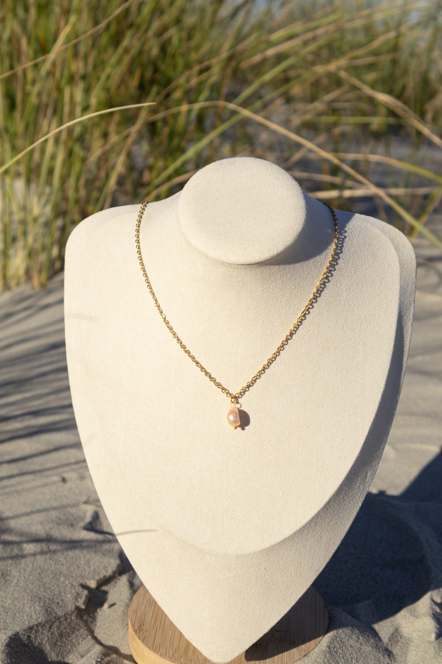 Single Drop Champagne Pink Pearl Necklace