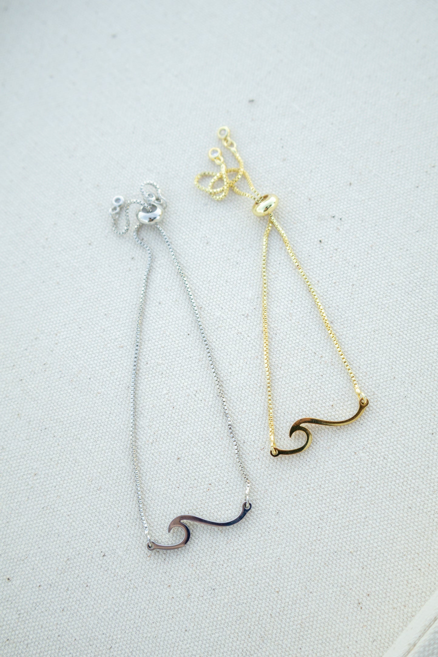 Wave Pull Chain Bracelet