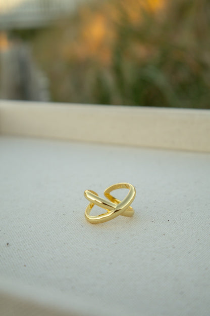Criss Cross Ring
