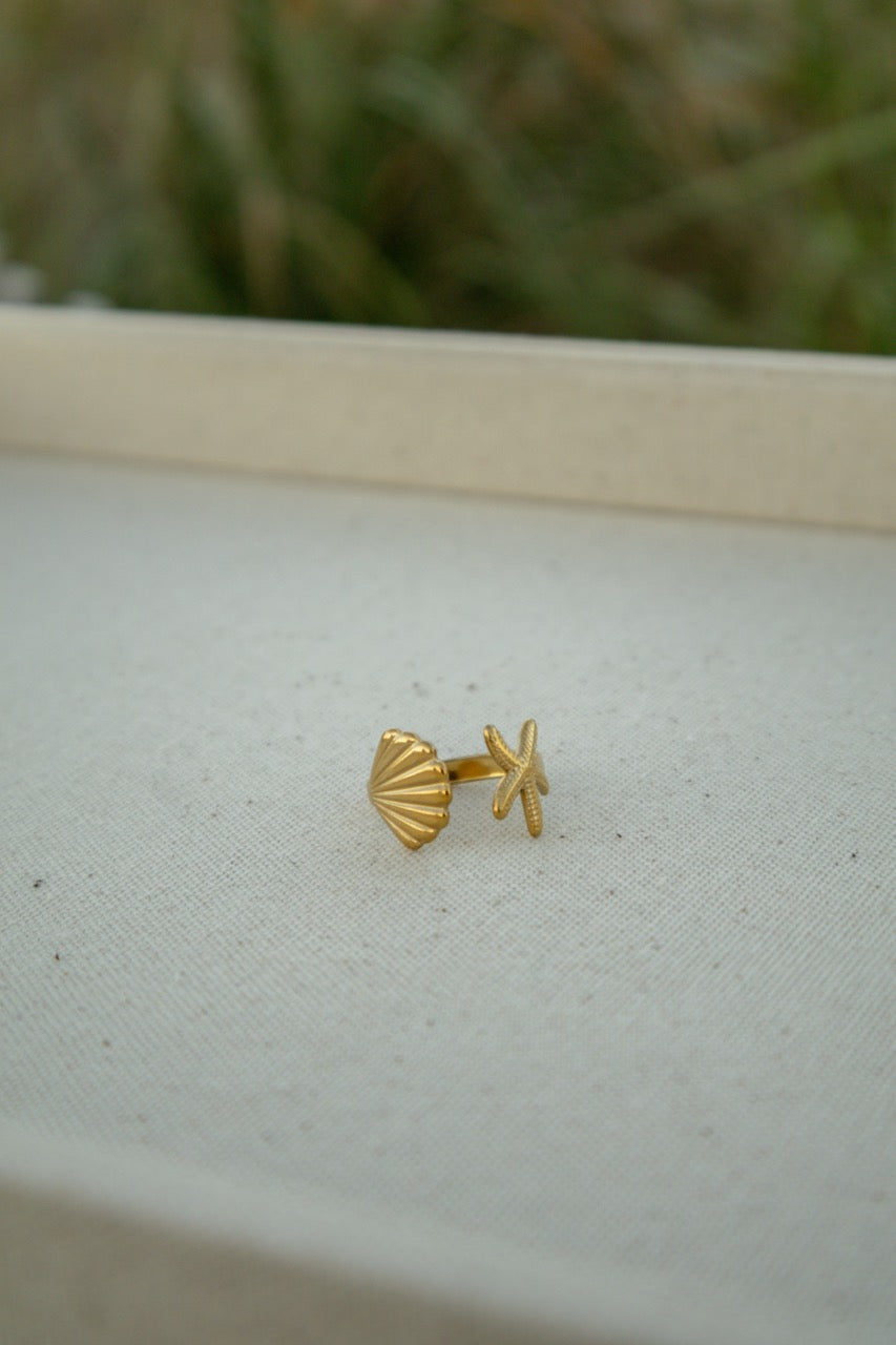 Starfish and Shell Ring