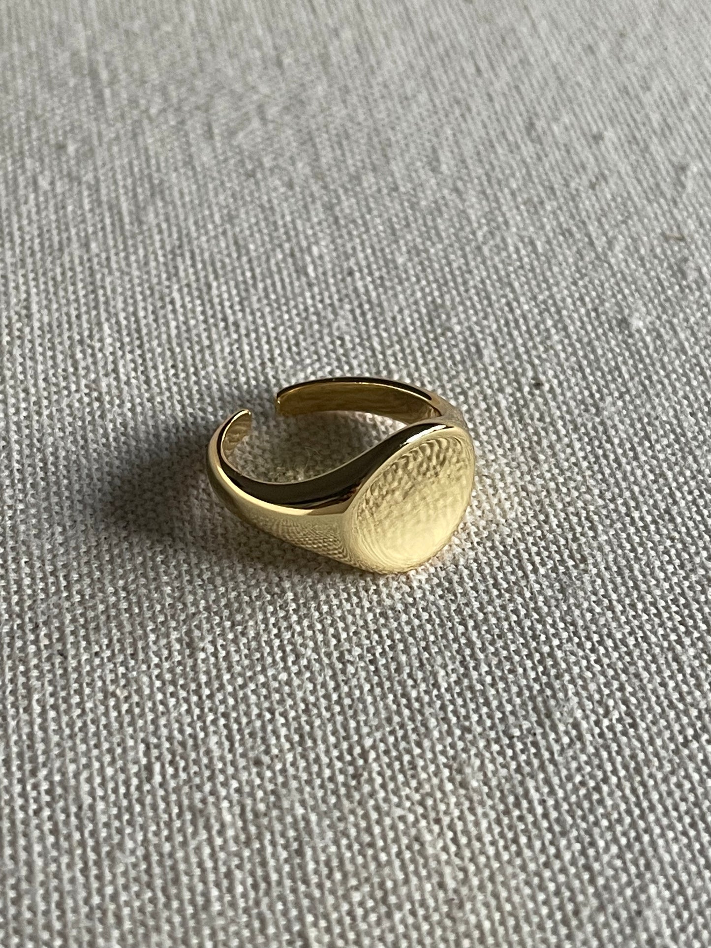 Signet Ring