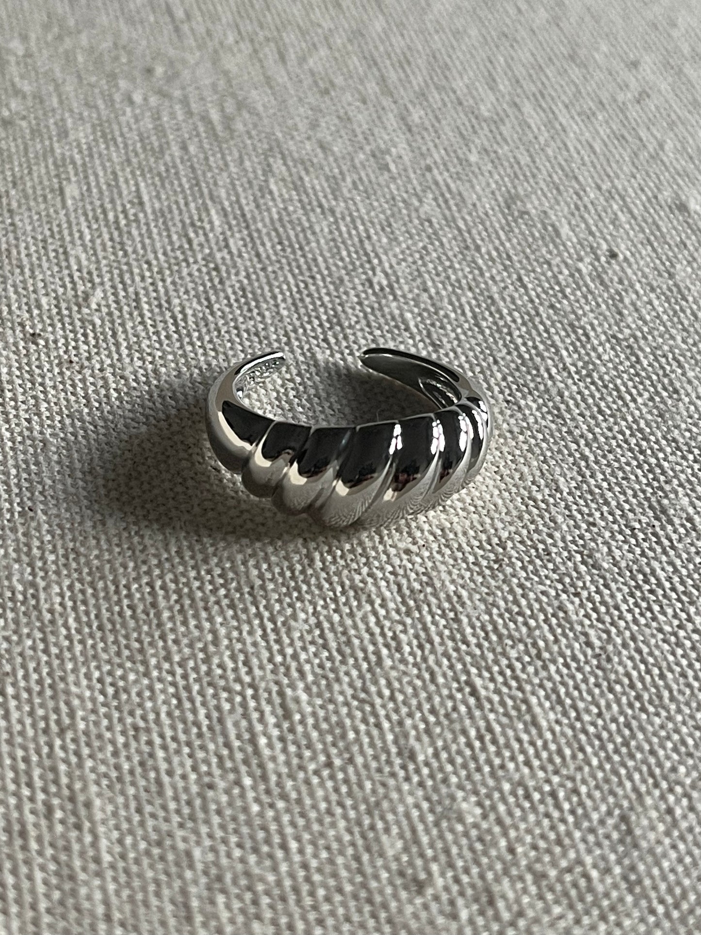 Croissant Bubble Ring