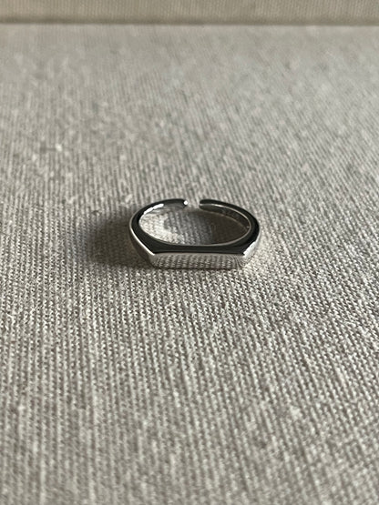 Slim Bar Ring